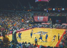 海豚直播-世俱杯球员成长背景档案整理：星光背后的成长故事