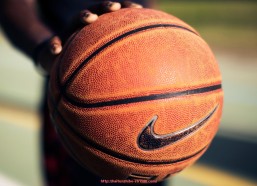 海豚直播-英超球员一周薪资揭秘：顶级运动员的收入到底有多高